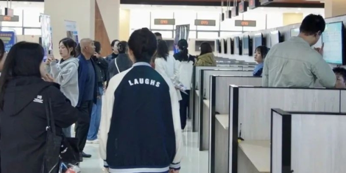 网约车司机猝死，平台和保险公司均拒赔！司机权益咋保障？